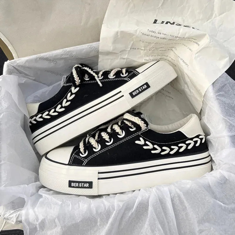 Canvas sneakers - DeFlorance™