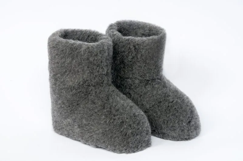 Wool booties size 7/8,41/42
